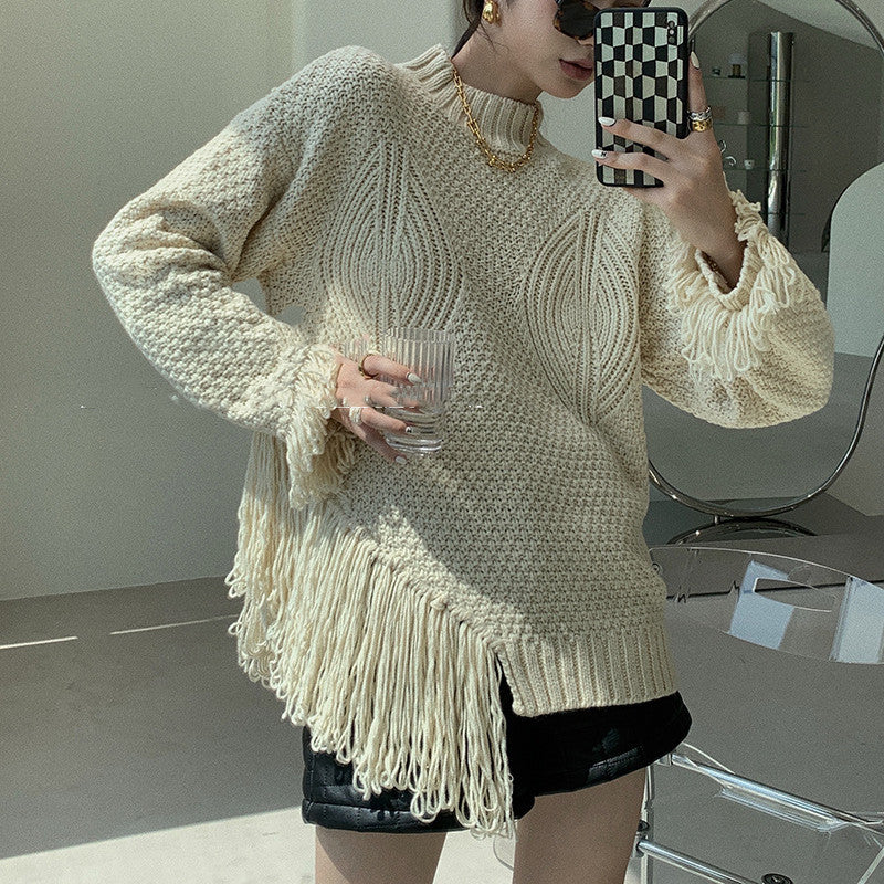 Women's Irregular Patterned Round Neck Tassel Pullover Sweater